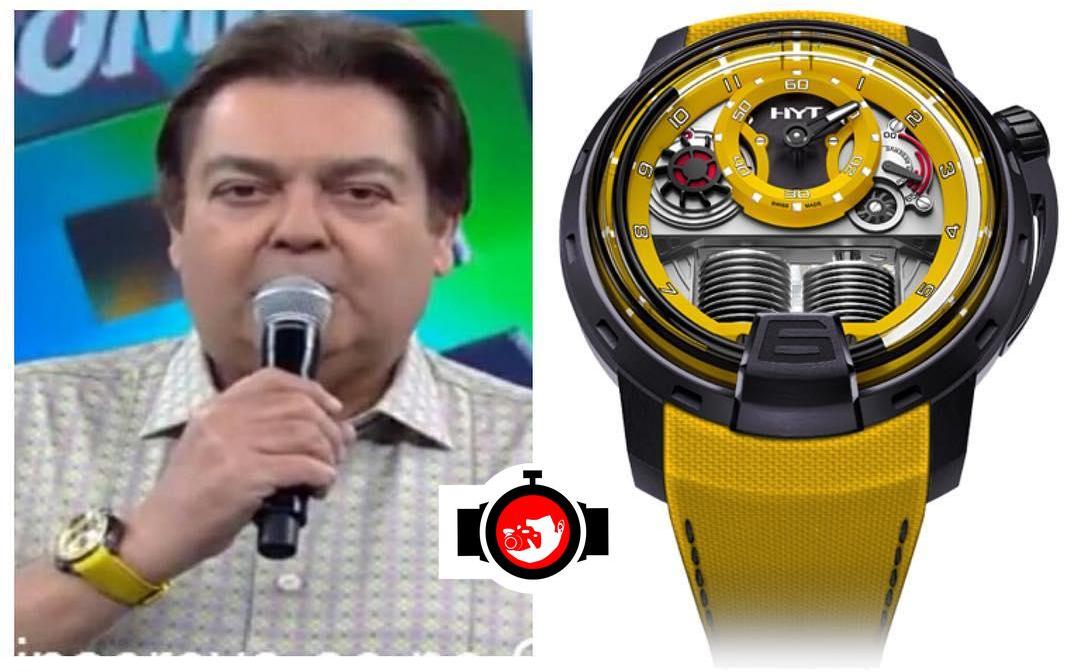 television presenter Fausto Corrêa spotted wearing a Hyt 