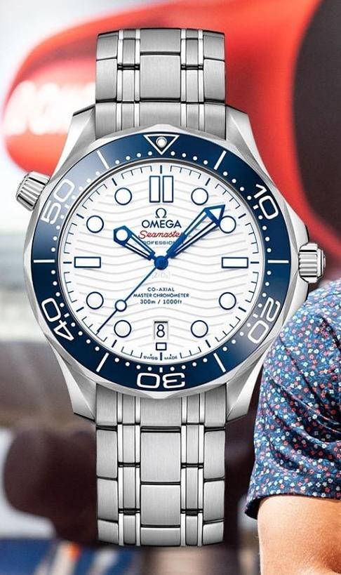 Omega 522.30.42.20.04.001 celebrities